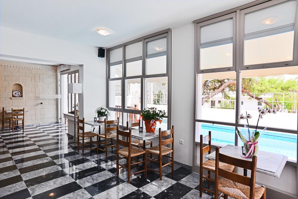 Erato Hotel Agia Marina  Bagian luar foto