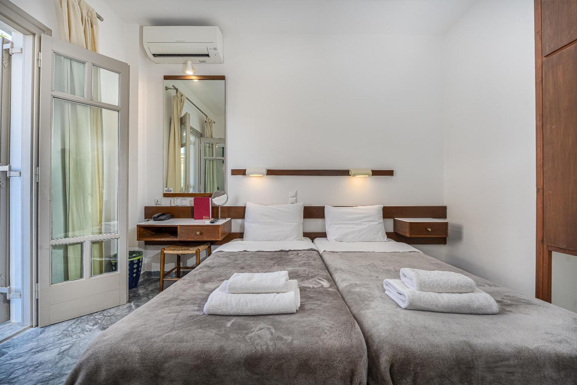 Erato Hotel Agia Marina  Bagian luar foto